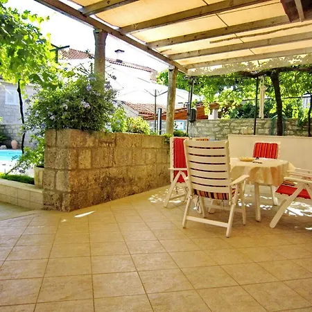فيلة Captain S - Four Bedroom Holiday With Terrace And Swimming Pool