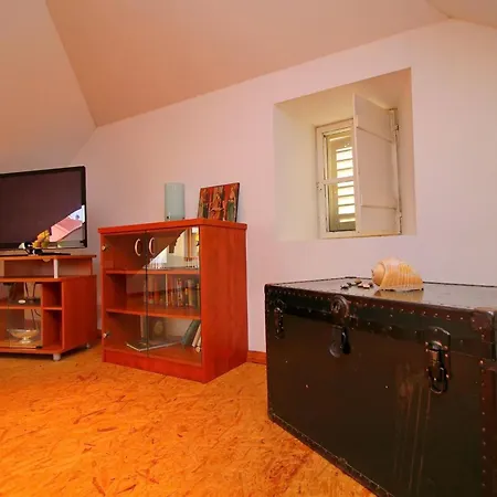 Captain S - Four Bedroom Holiday With Terrace And Swimming Pool * أوروبيتش