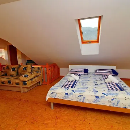 فيلة Captain S - Four Bedroom Holiday With Terrace And Swimming Pool