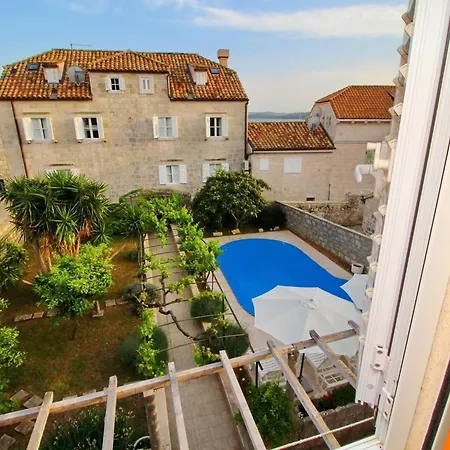 فيلة Captain S - Four Bedroom Holiday With Terrace And Swimming Pool *